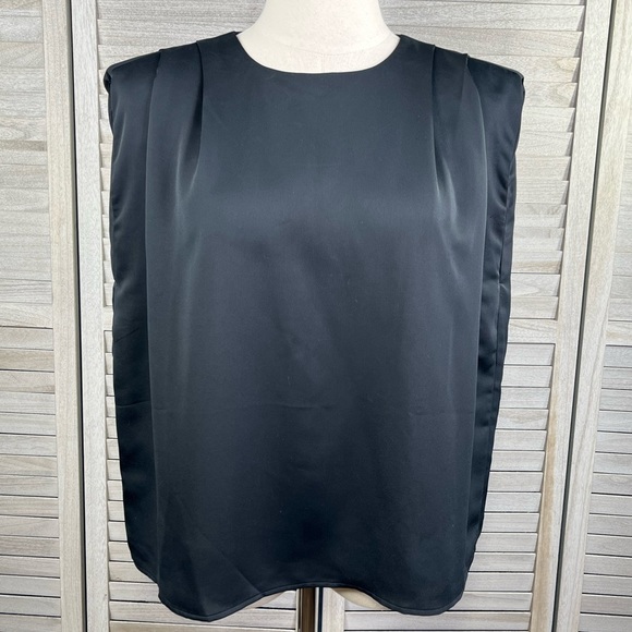 JUST FAB Pleated Sleeveless Blouse with Shoulder Pads Black-Large - Picture 1 of 2